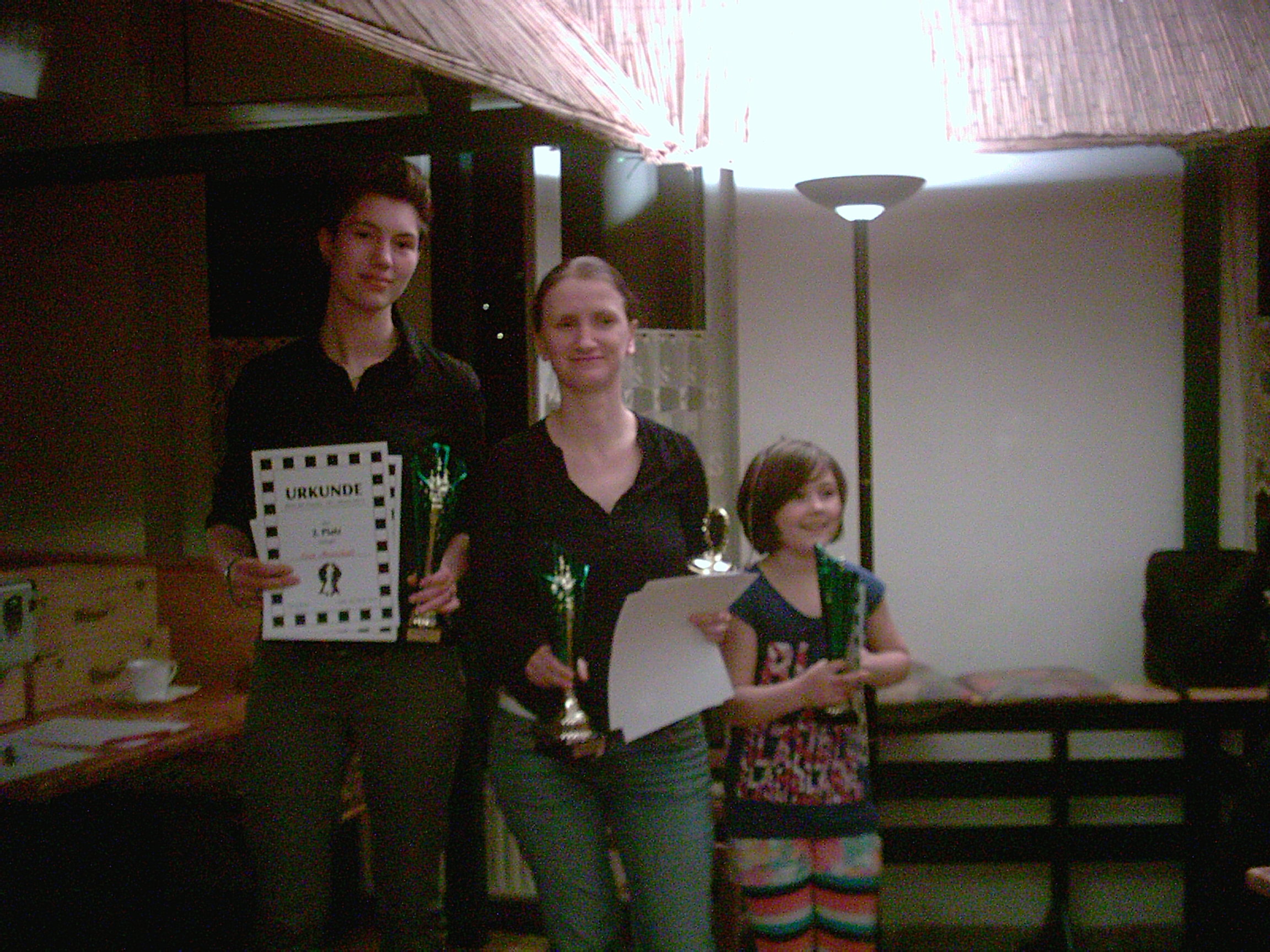 L.Marschall (2.), K.Hartung (Landesmeisterin), Y.Stowicek (3.)